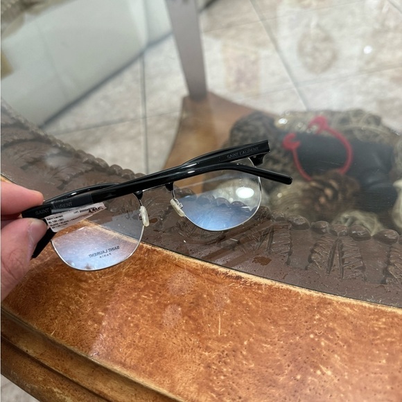 Yves Saint Laurent - YSL SL 104 Eyeglasses
by Yves Saint Laurent - YSL - Picture 6 of 6